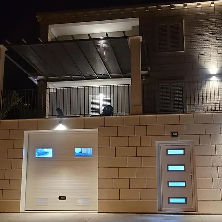 Villa Pero And Jele With Terrace